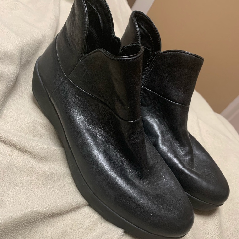 FitFlop Booties